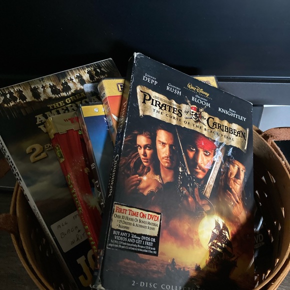 4 Vintage DVDs🎉🎉HOST PICK - Picture 2 of 6